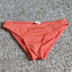 Cheeky stripped pattern bikini bottoms